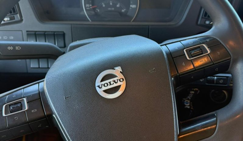 Volvo Modelo FMX-500 Año 2018 – Tolva 8×4 lleno