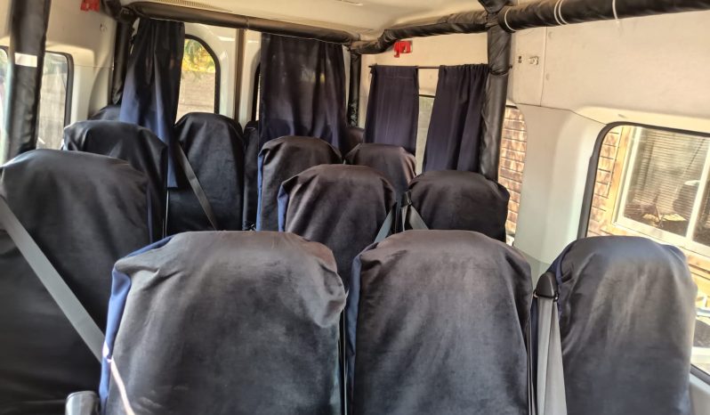 Minibus Maxus Ano 2021 Modelo V-90 Automatica lleno